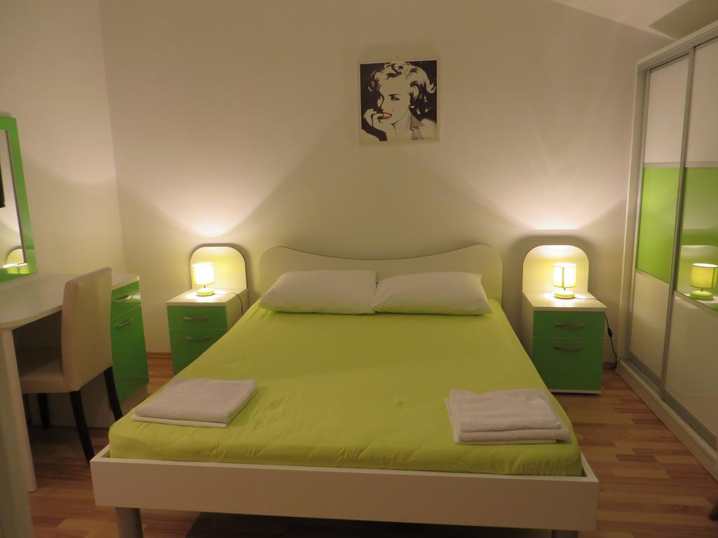 Apartments Petar Hvar Town Room photo